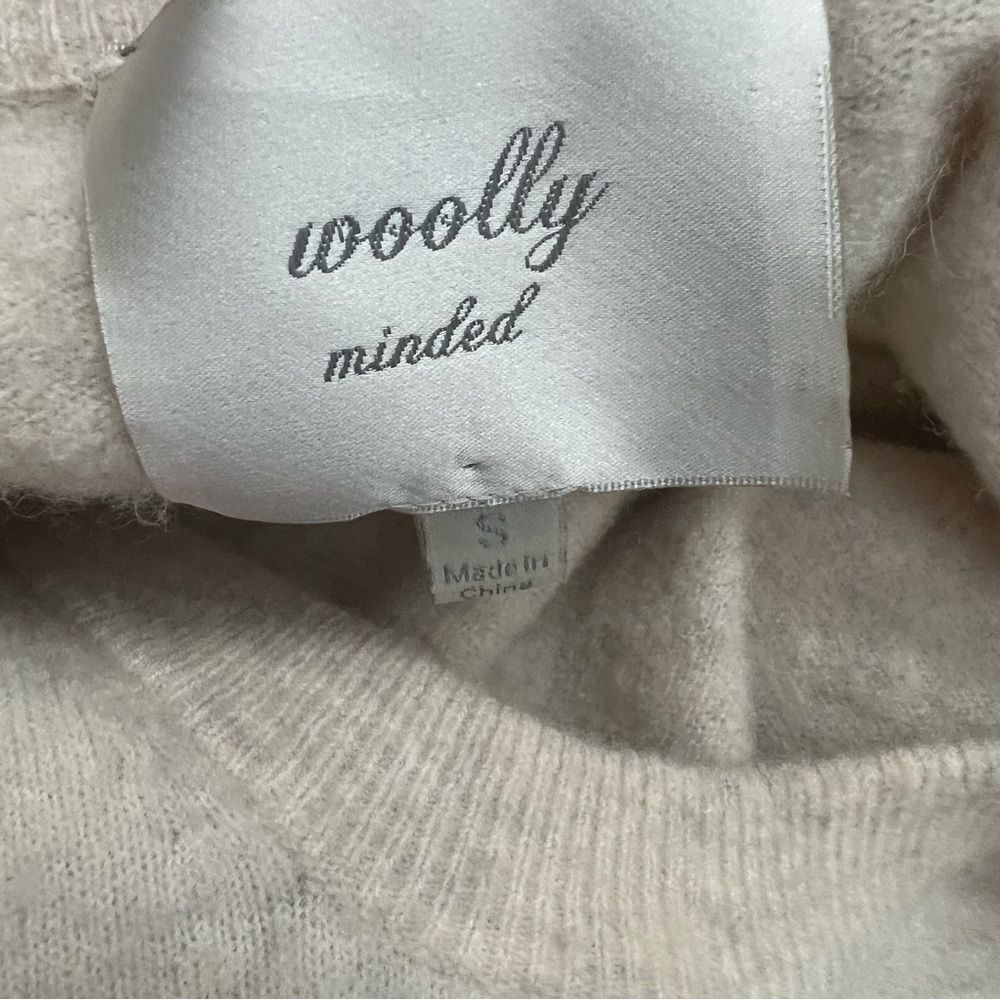 Woolly Minded Low Scoop Neck In Oatmeal Wool Sweater SZ S - Picture 7 of 8